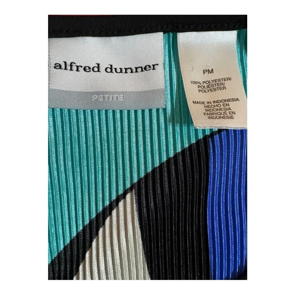 Alfred Dunner Teal and Navy Abstract Blouse Size PM - Picture 7 of 7